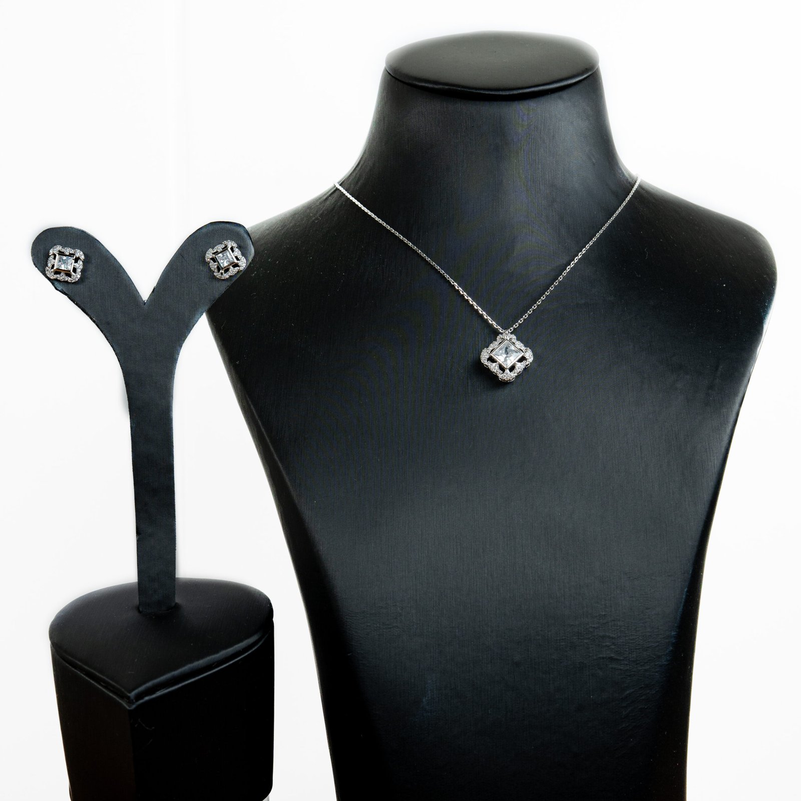 243 Classic Spark - Image 1