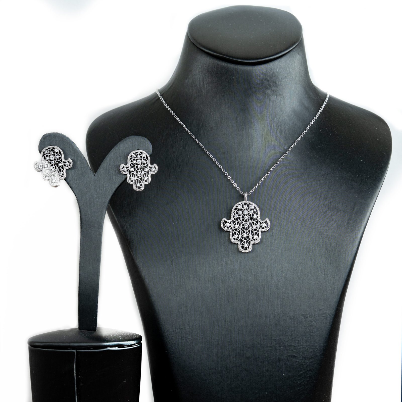 Lucky Hand Lucky Hand - Image 1