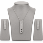 Delicate Pearl Necklace Set